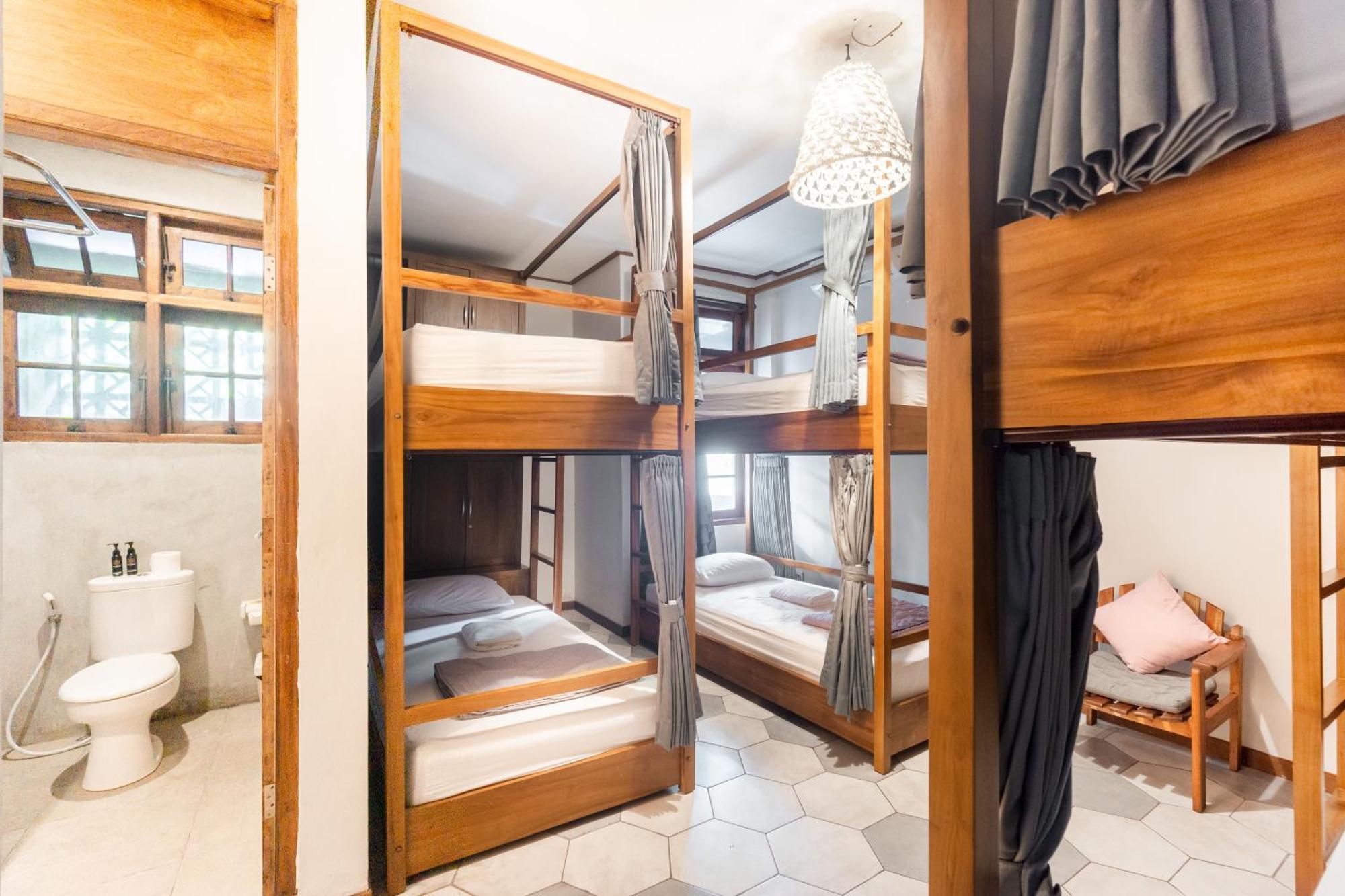 Interconnection Hostel Kuta (Bali)